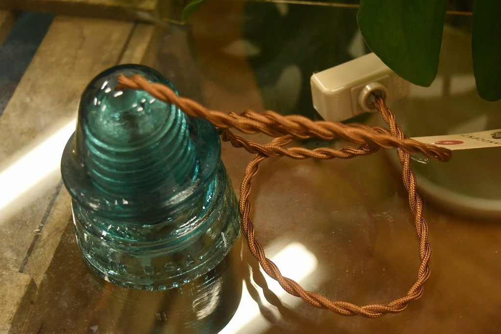 104796 インダストリアル　ガラスインシュレーター　ランプ　照明　USA　　碍子　i009