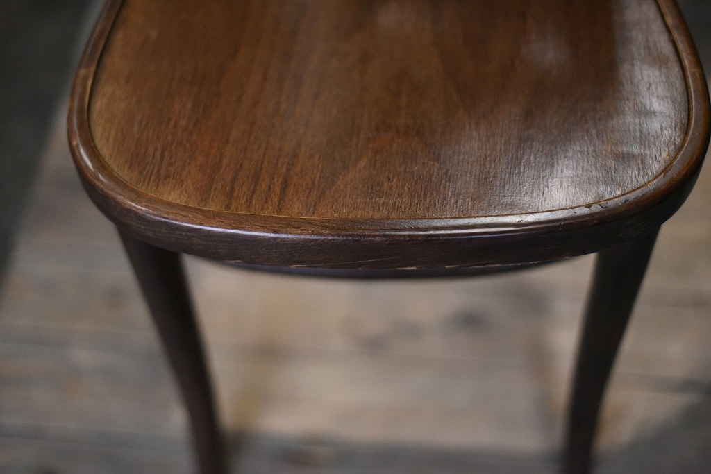 104601 USED TON CHAIR　中古