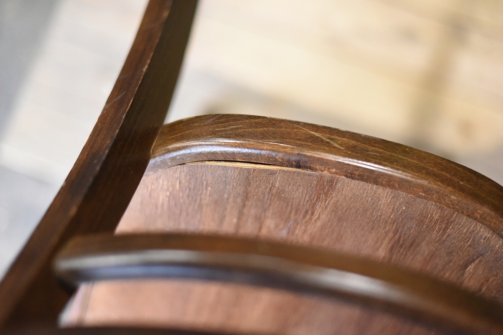 104601 USED TON CHAIR　中古