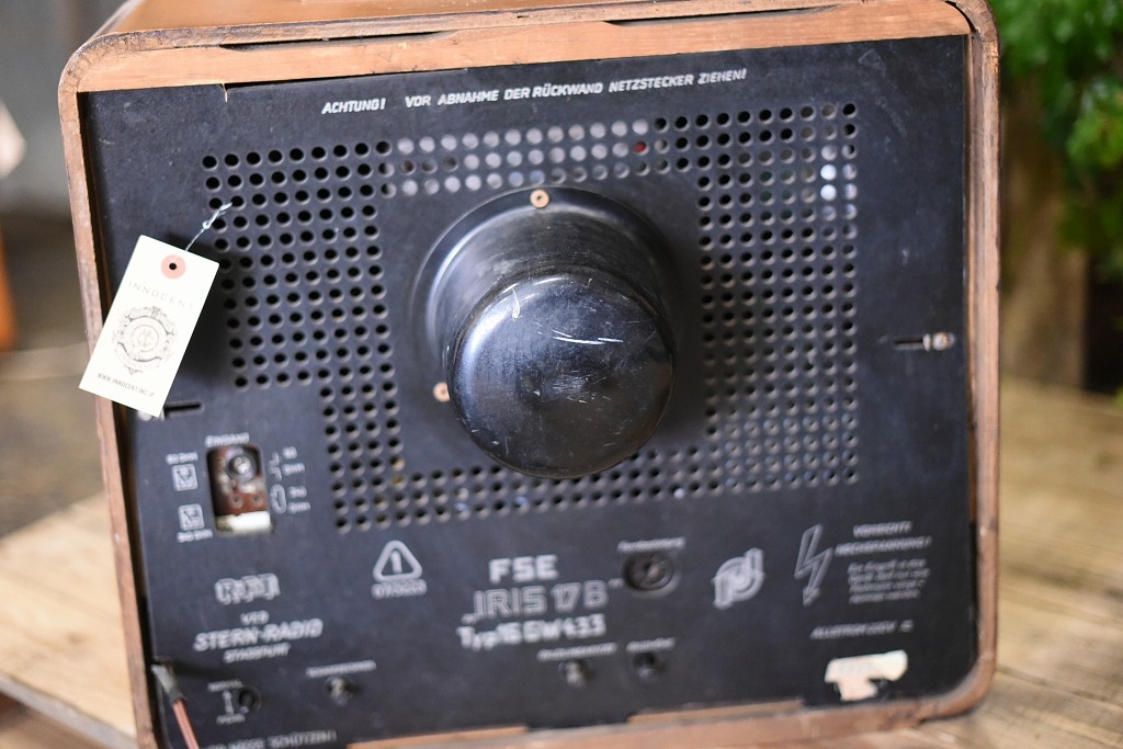 104919 ヴィンテージ　「RFT IRIS 17B TYPE16」　ブラウン管テレビ　ドイツ製 MADE IN GERMANY