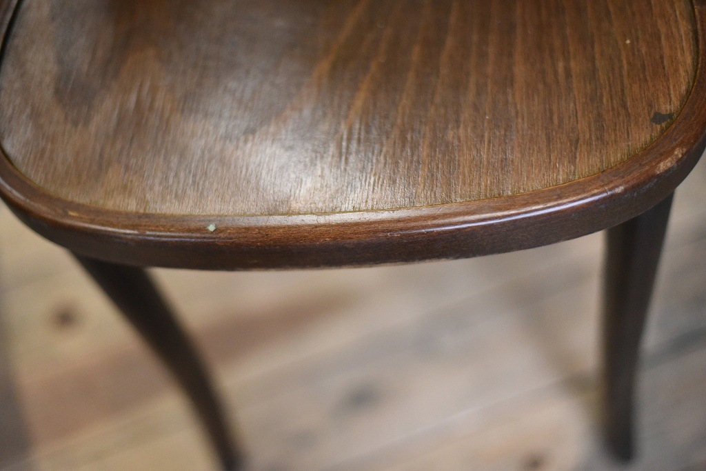 104605 USED TON CHAIR　中古