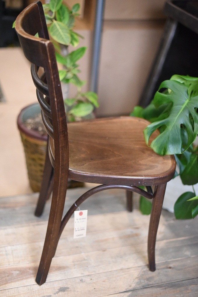 104605 USED TON CHAIR　中古