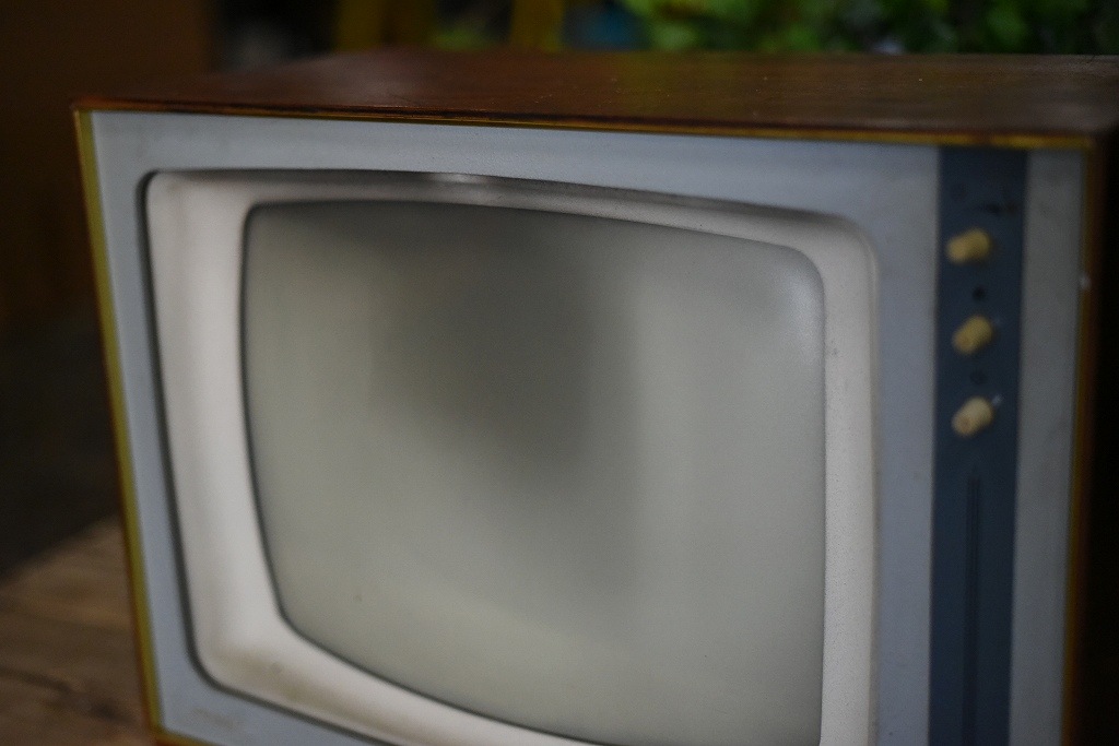 104920 ヴィンテージ　「RFT donja 211」　ブラウン管テレビ　ドイツ製 MADE IN GERMANY