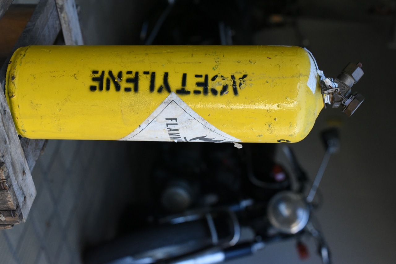 102765  ヴィンテージ 消火器　ボンベ