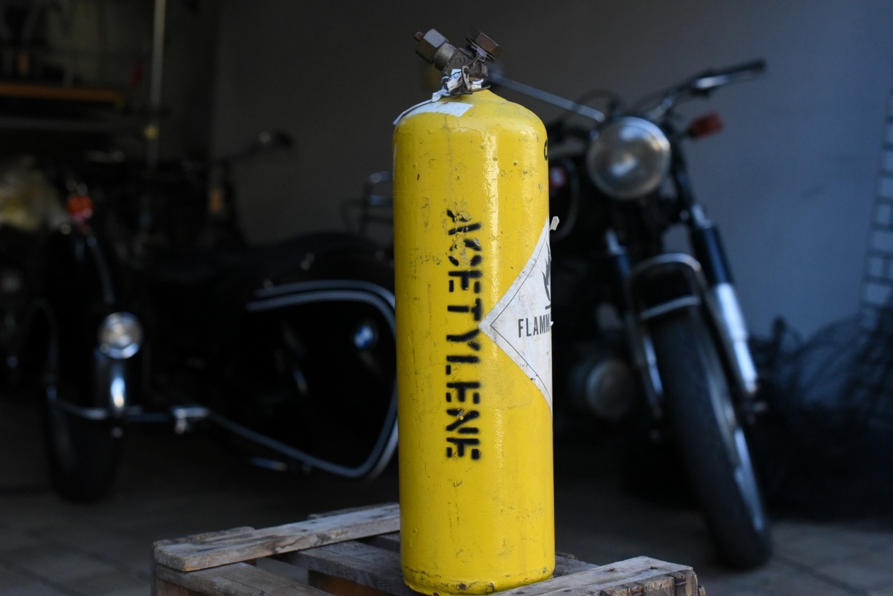 102765  ヴィンテージ 消火器　ボンベ