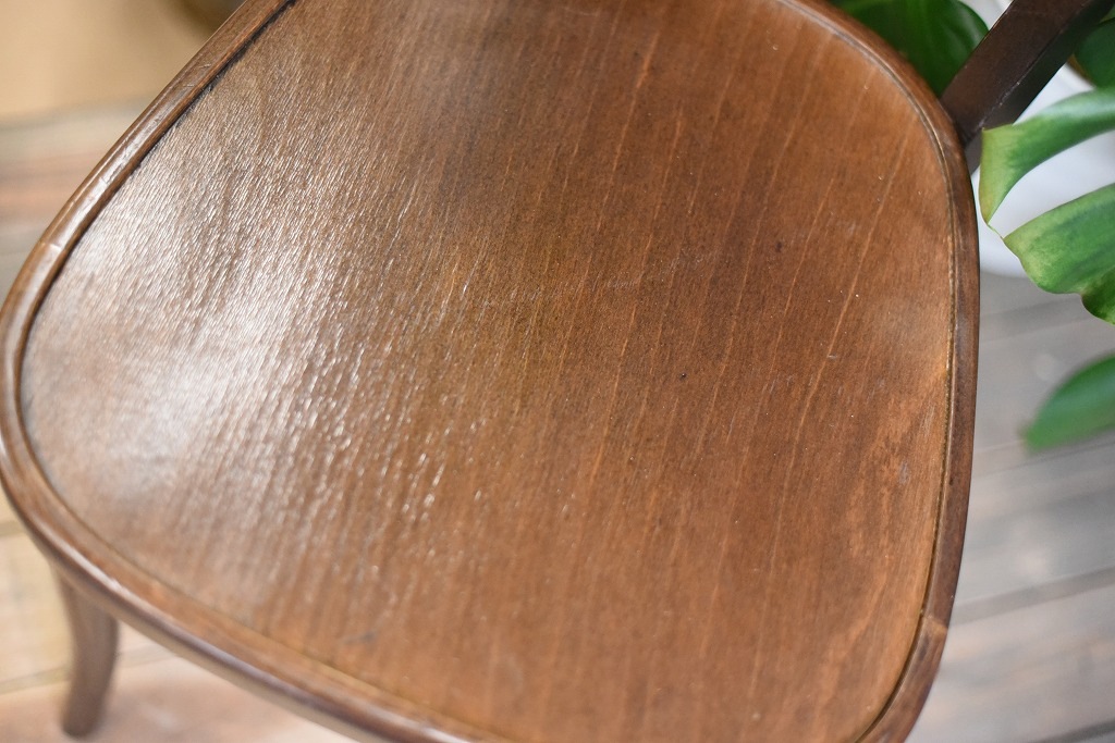 104842 USED TON CHAIR 中古