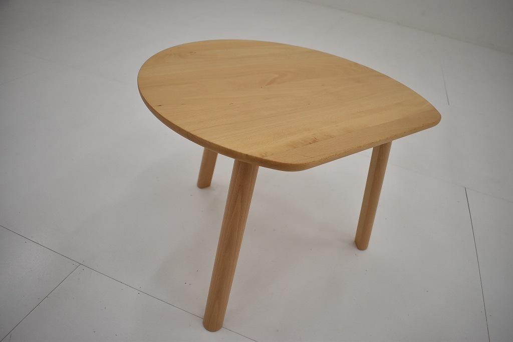 TON YYY Table 422: Playful Triple テーブル　000065