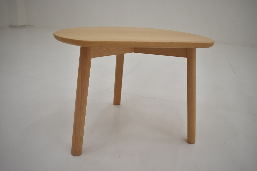 TON YYY Table 422: Playful Triple テーブル　000065