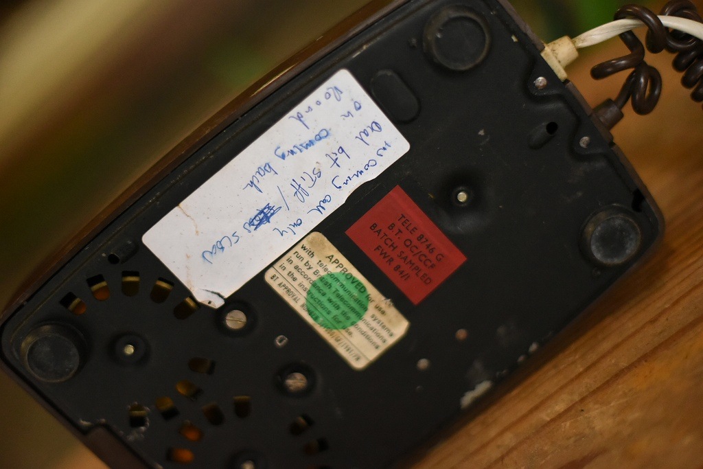103908 ヴィンテージ 「TELE 8746G」　電話機　英国製　MADE IN ENGLAND