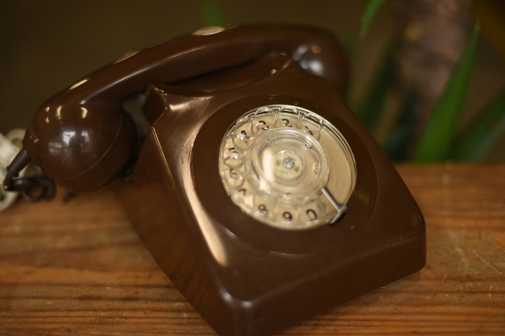 103908 ヴィンテージ 「TELE 8746G」　電話機　英国製　MADE IN ENGLAND