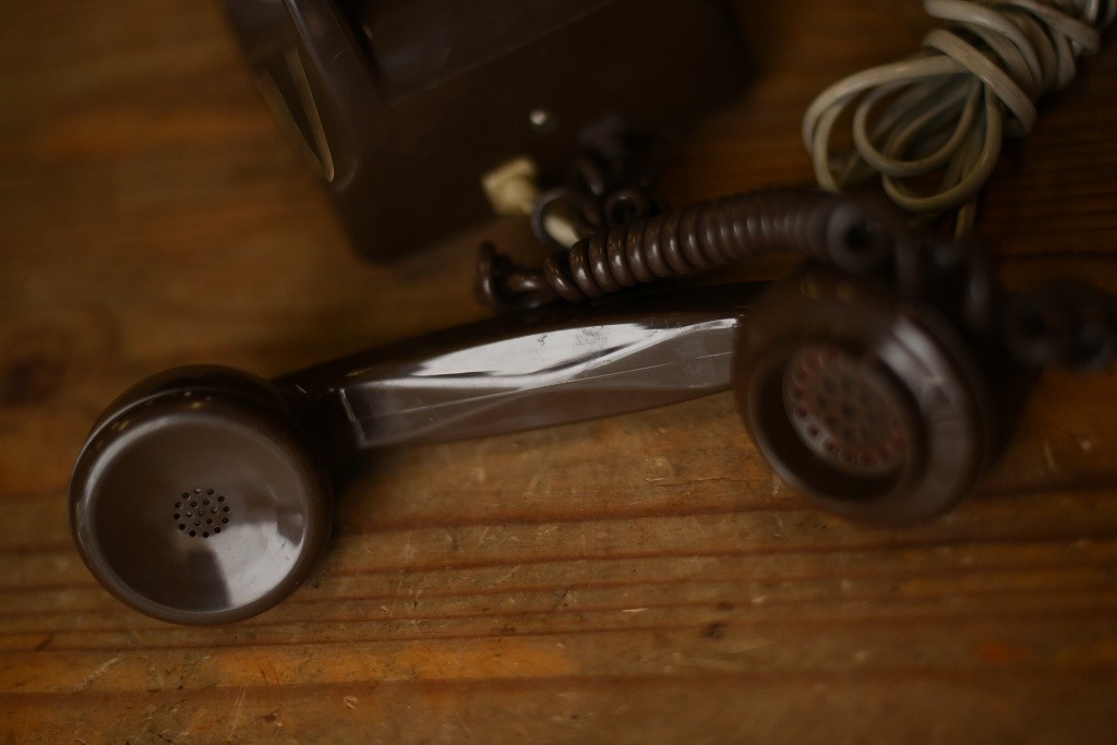 103908 ヴィンテージ 「TELE 8746G」　電話機　英国製　MADE IN ENGLAND