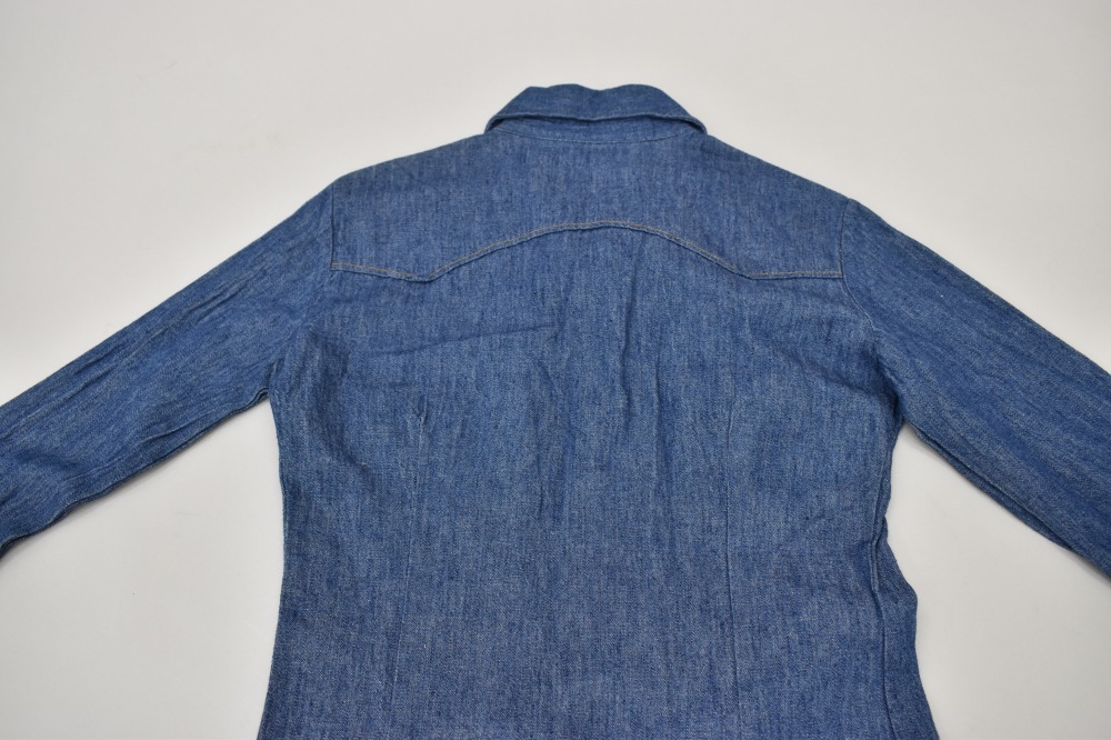 108572 1970s VINTAGE LEVI'S デニム ウエスタンシャツ UK 白タブ 