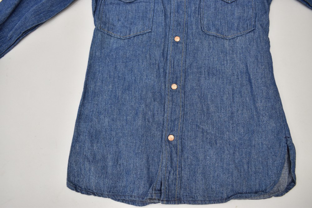 108572 1970s VINTAGE LEVI'S デニム ウエスタンシャツ UK 白タブ 