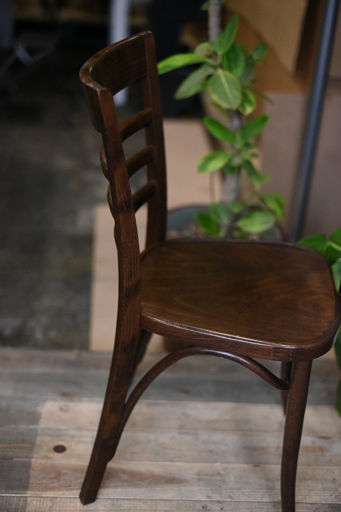 104841 USED TON CHAIR　中古