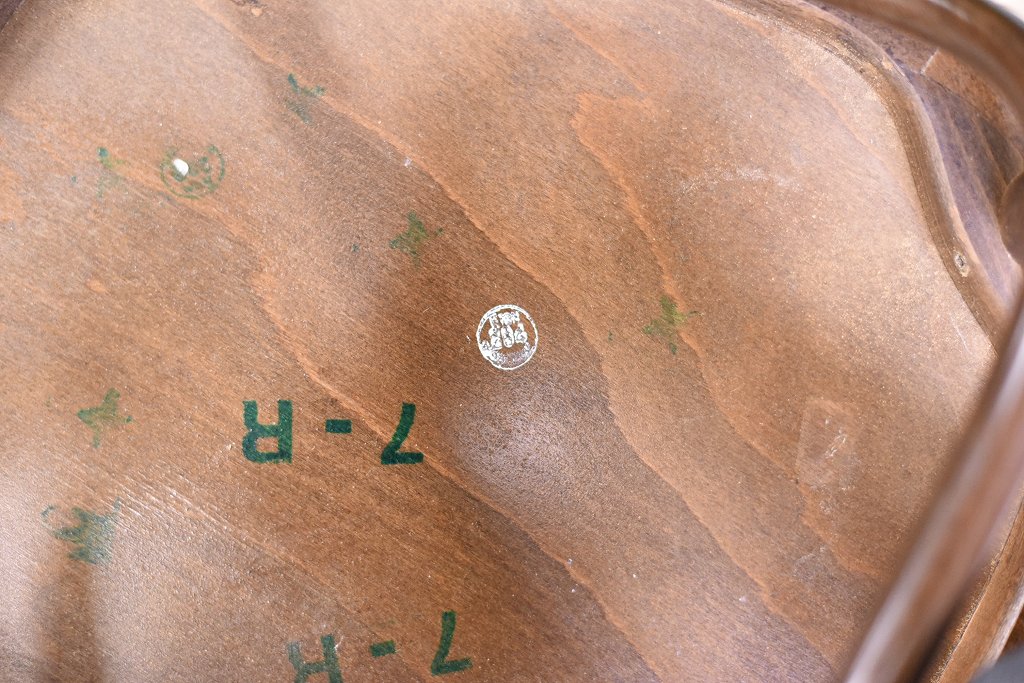 104841 USED TON CHAIR　中古