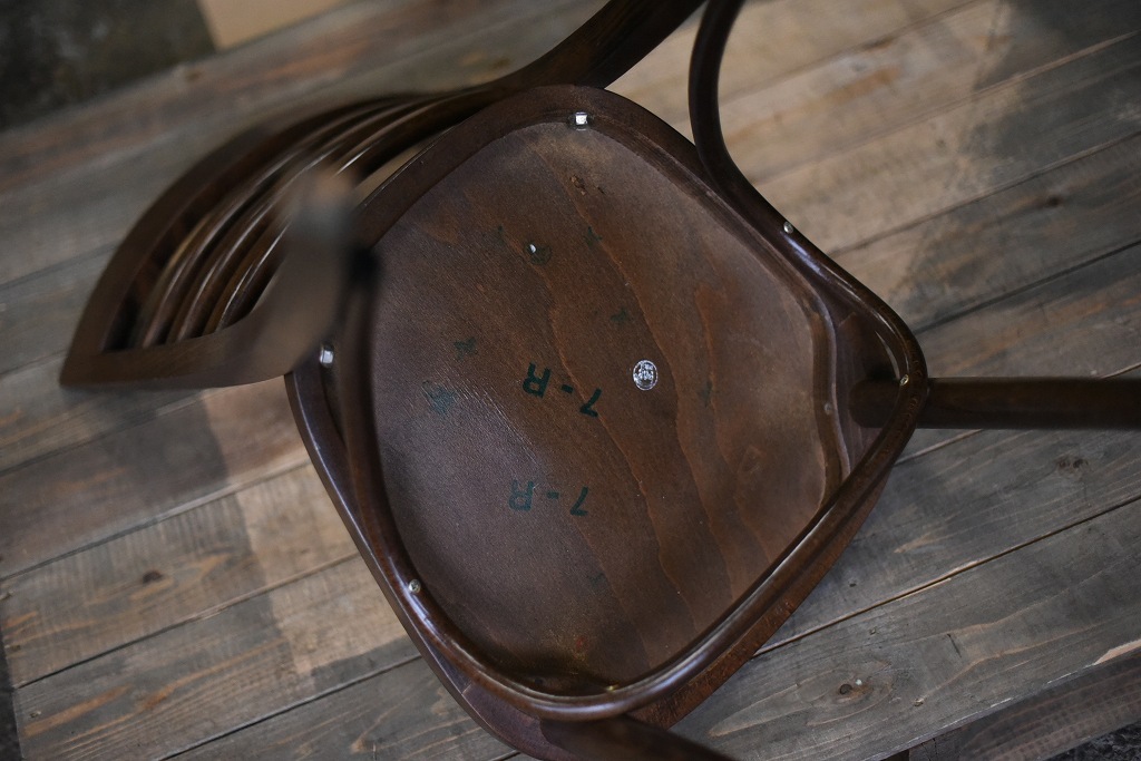 104841 USED TON CHAIR　中古