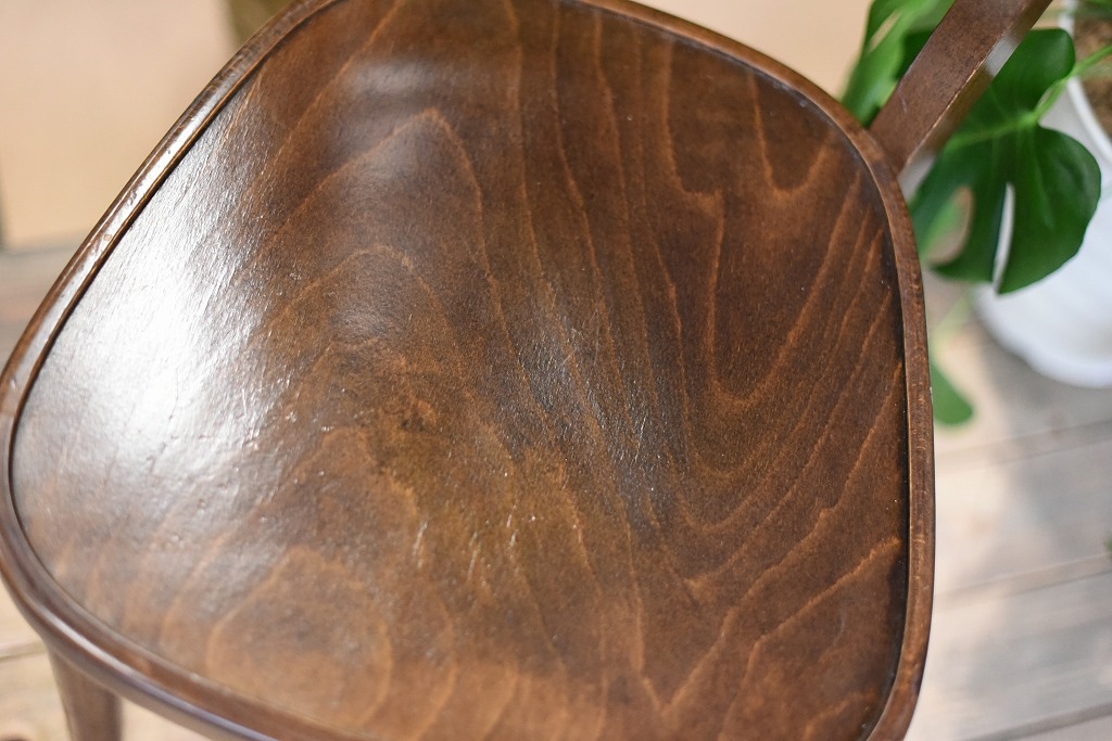 104841 USED TON CHAIR　中古