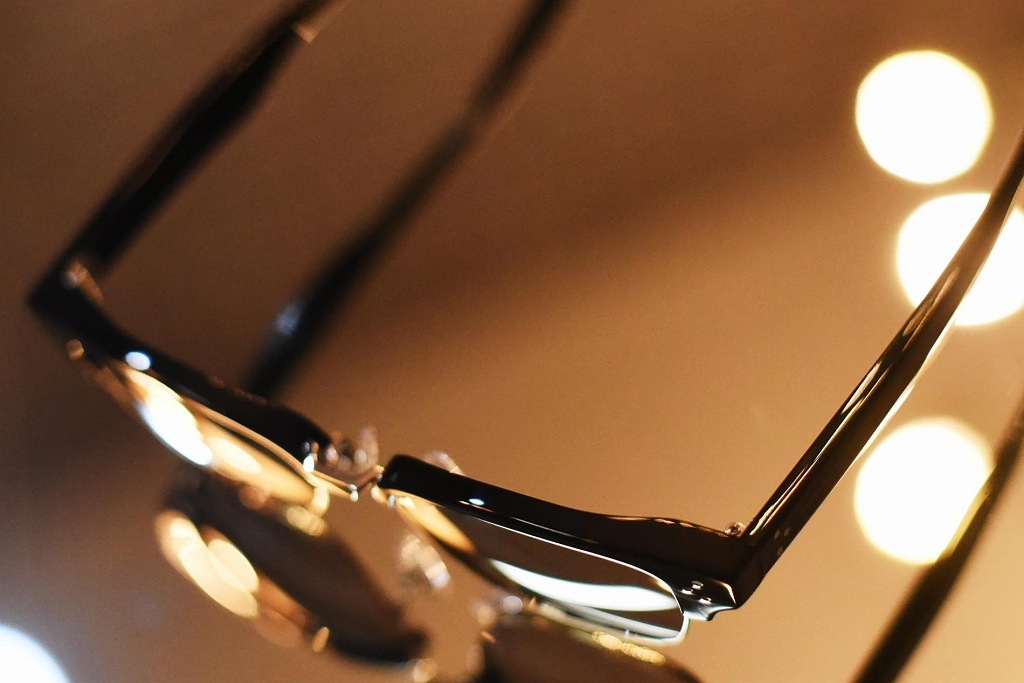 RH-BS サングラス 「RAWGUN」 BLACK ハーフリム lens:スモーク INNOCENT Original Products