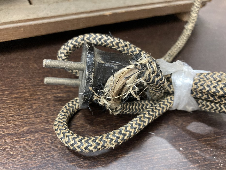 001092 ドイツ　RFT ヴィンテージ　ラジオ