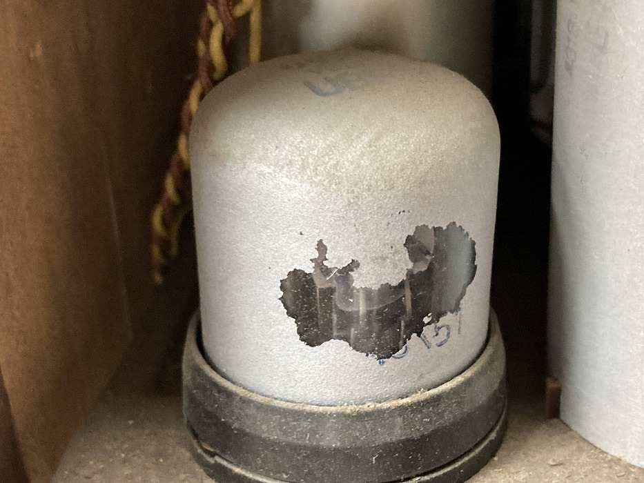 001092 ドイツ　RFT ヴィンテージ　ラジオ