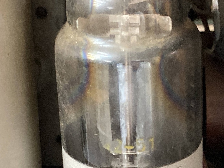 001092 ドイツ　RFT ヴィンテージ　ラジオ