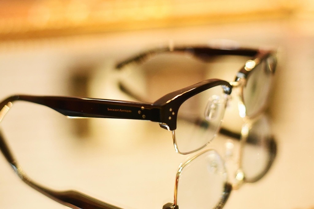 RH-BB サングラス 「RAWGUN」 BLACK ハーフリム lens：ブルー　INNOCENT Original Products