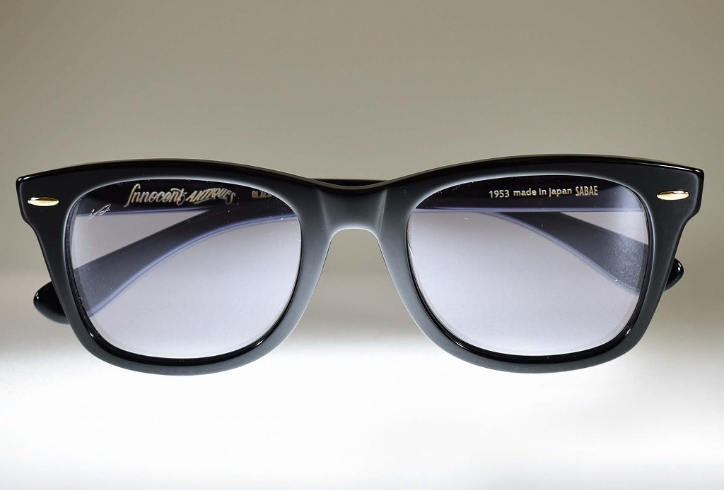 B-BB「Black Beauty」 サングラス　フレーム：ブラック/レンズ：ブルー INNOCENT Original Products
