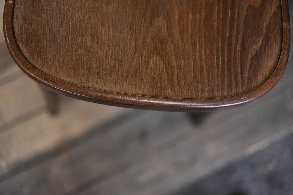 104549 USED TON CHAIR　中古
