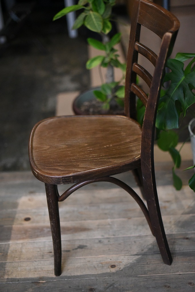 104549 USED TON CHAIR　中古