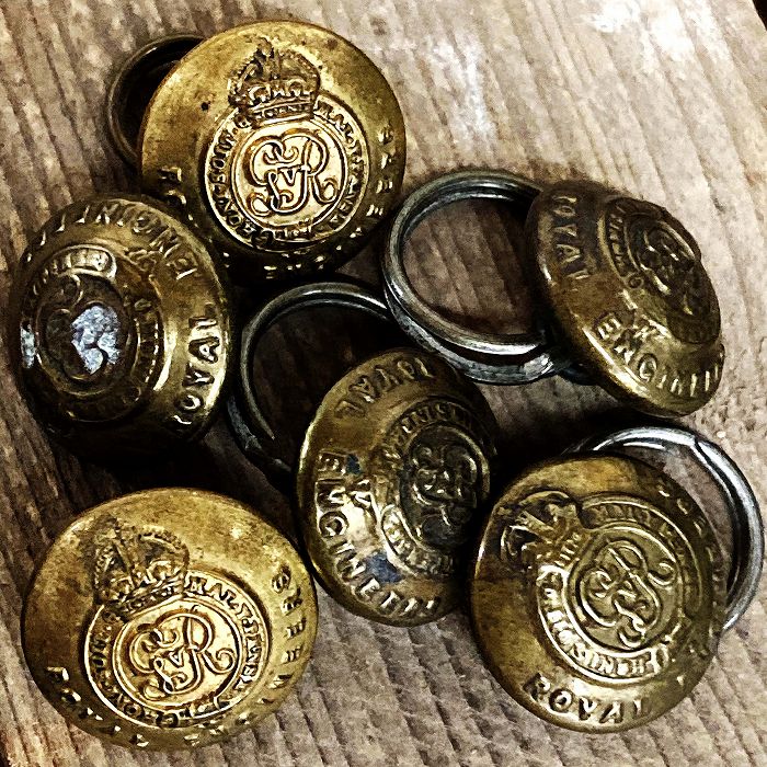 105954 英国　ROYAL ENGINEERS　工兵隊　6個セット　ボタン　真鍮製紋章