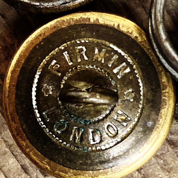 105954 英国　ROYAL ENGINEERS　工兵隊　6個セット　ボタン　真鍮製紋章