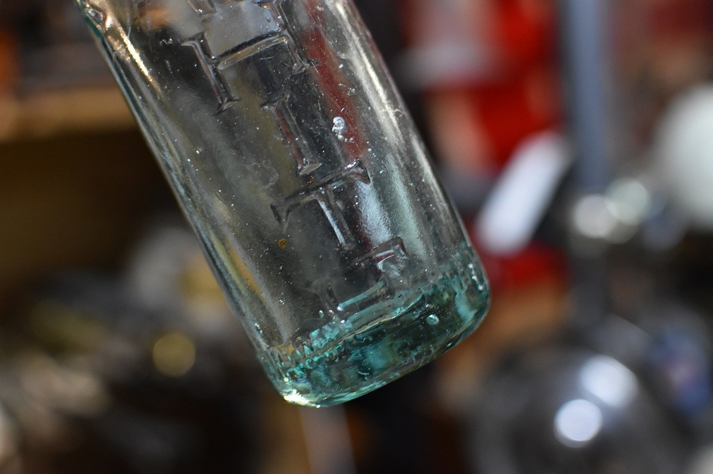 106766 ヴィンテージ ボトル 瓶 イギリス ガラス