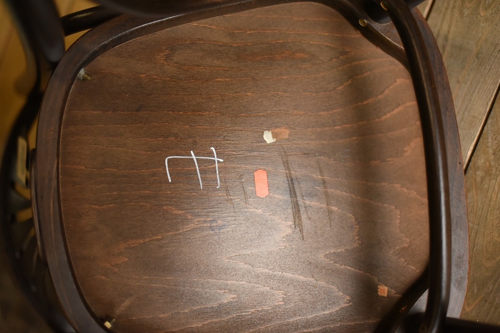 104559　No.056　311056　USED TON CHAIR　中古