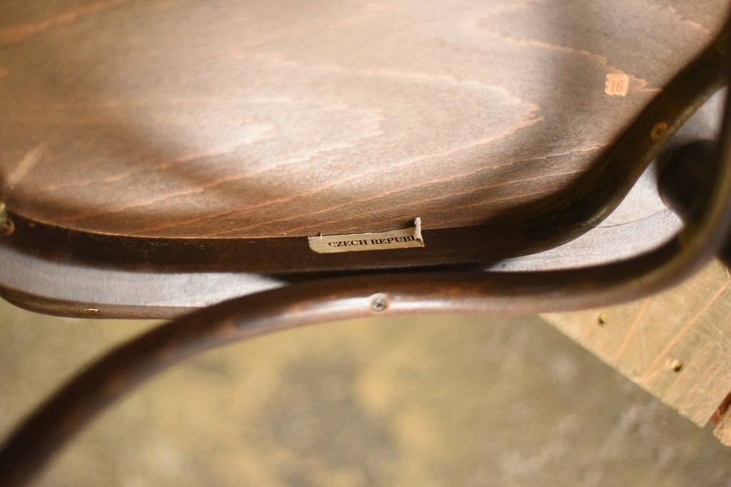 104559　No.056　311056　USED TON CHAIR　中古