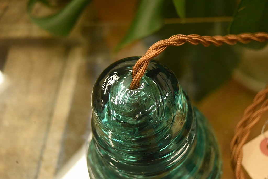 104773　インダストリアル　ガラスインシュレーター　ランプ　照明　USA　　碍子　i008