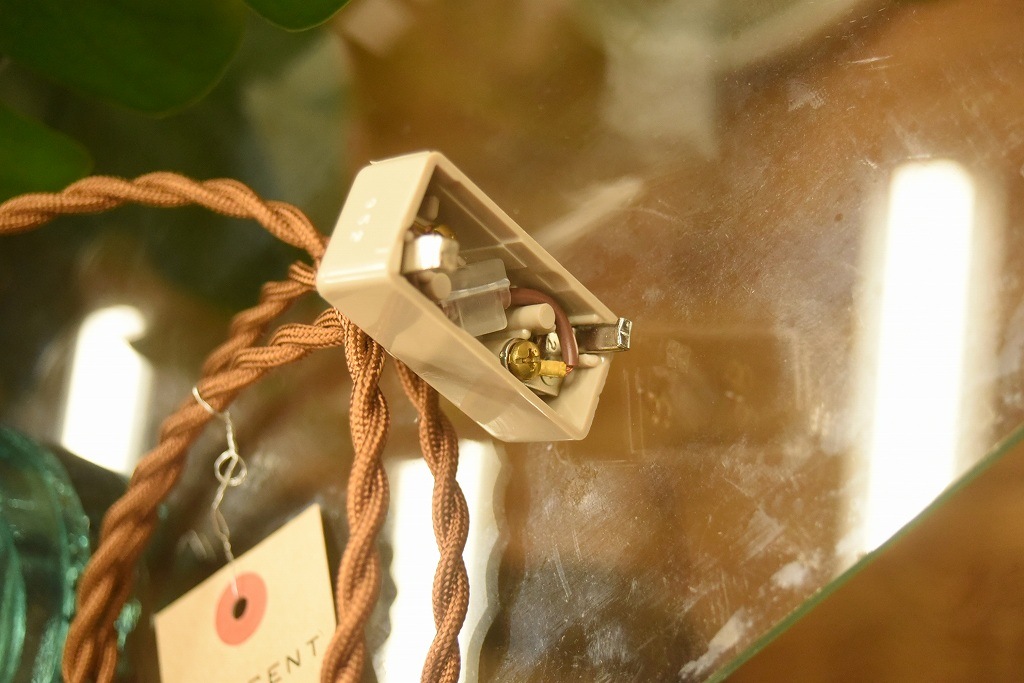 104773　インダストリアル　ガラスインシュレーター　ランプ　照明　USA　　碍子　i008