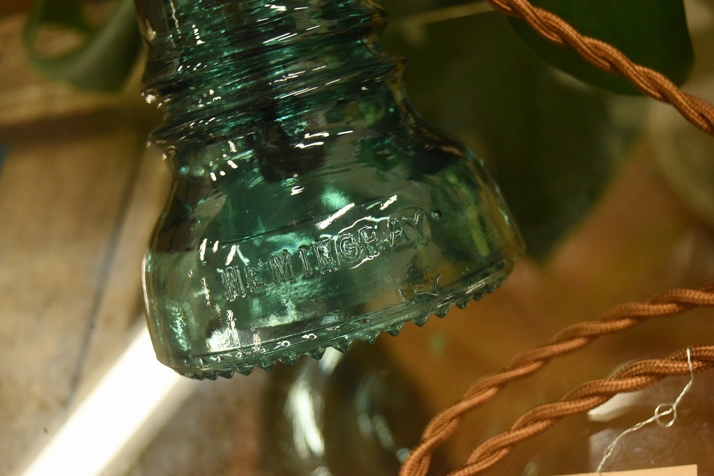 104773　インダストリアル　ガラスインシュレーター　ランプ　照明　USA　　碍子　i008