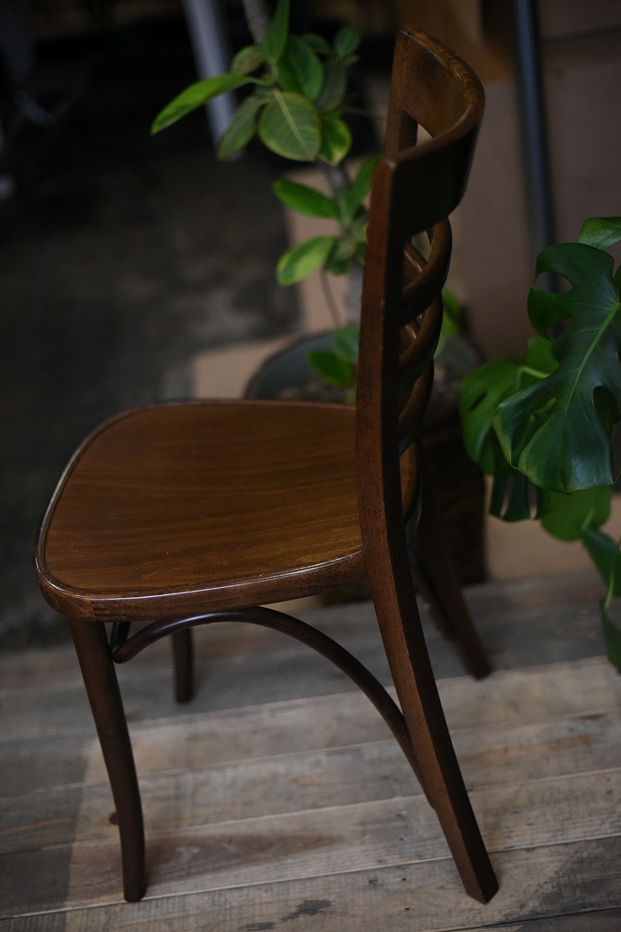 104844 USED TON CHAIR 中古