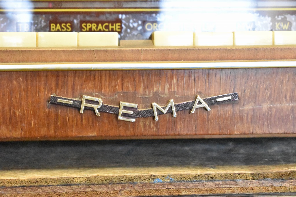 002224 ヴィンテージ「REMA 2001」　ラジオ　ドイツ製 MADE IN GERMANY