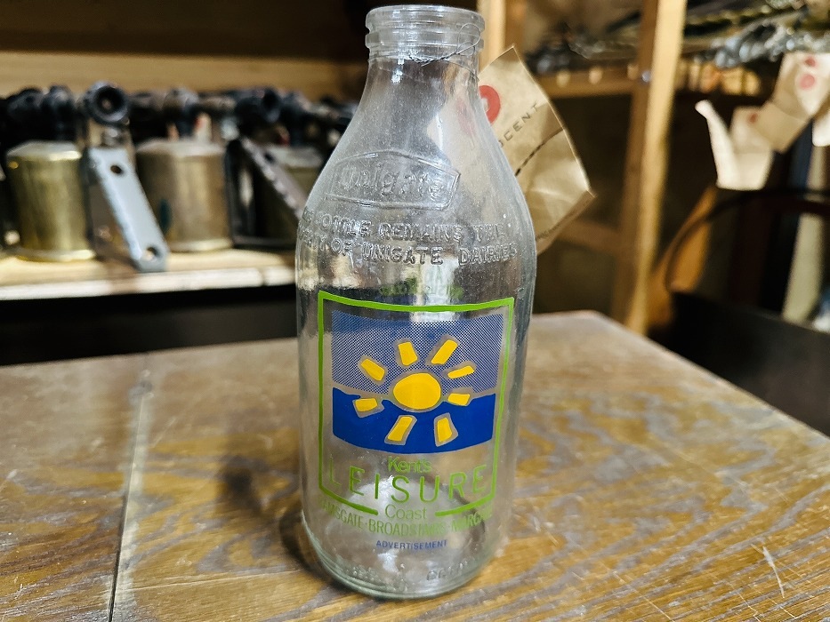 001904 ヴィンテージ ボトル 瓶 イギリス ガラス