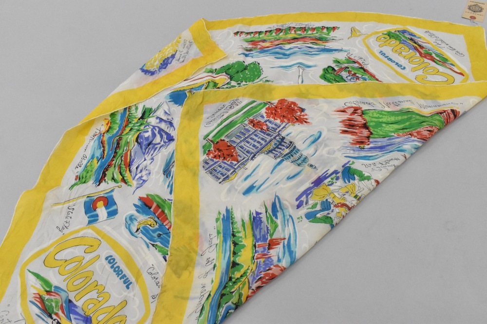 108756 ヴィンテージ 大判 スーベニア スカーフ  シルク100% Souvenir scarf