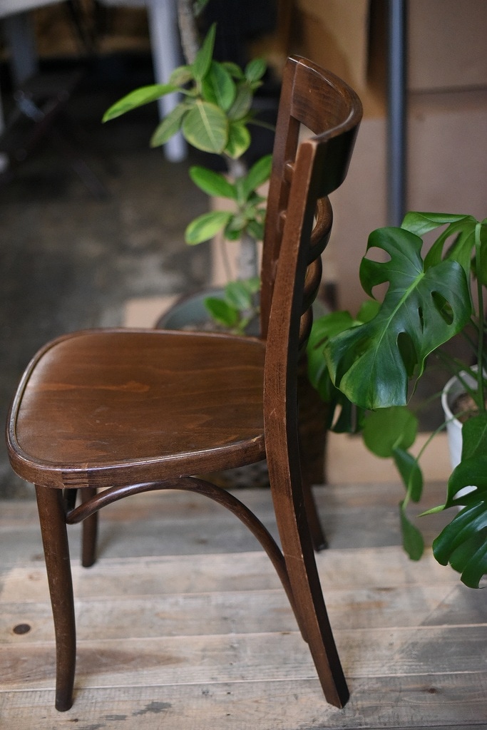 104843 USED TON CHAIR 中古