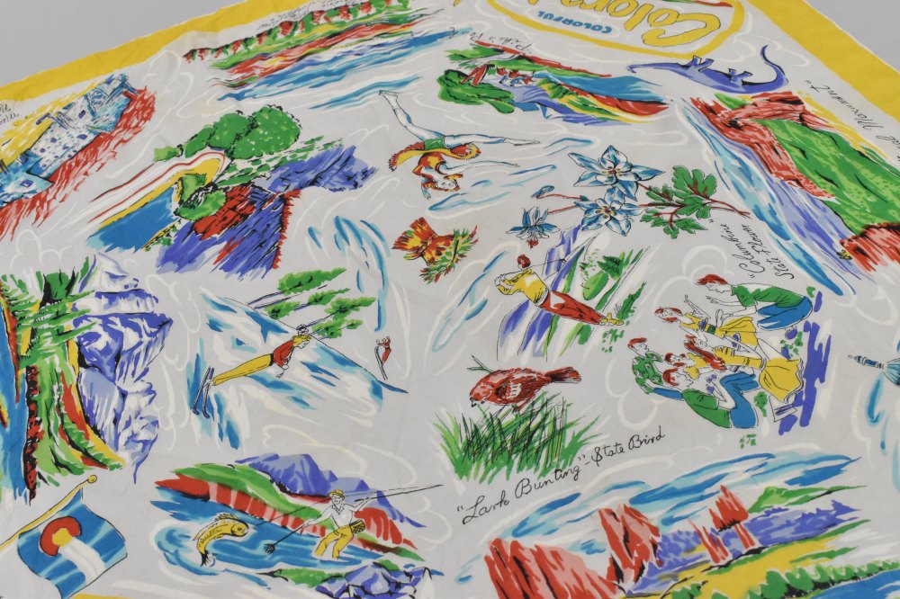 108756 ヴィンテージ 大判 スーベニア スカーフ  シルク100% Souvenir scarf