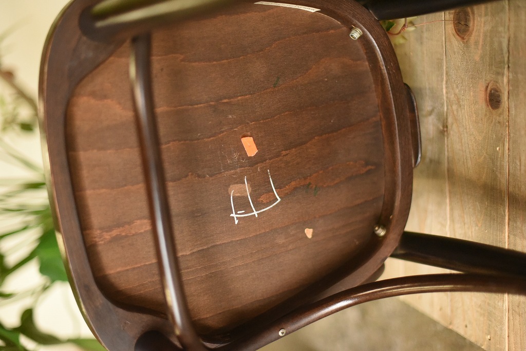 104567　No.056　311056　USED TON CHAIR　中古