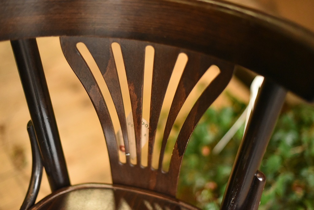 104567　No.056　311056　USED TON CHAIR　中古