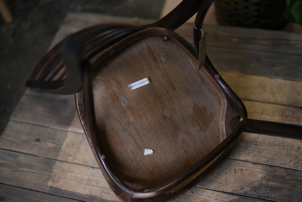 104599 USED TON CHAIR　中古
