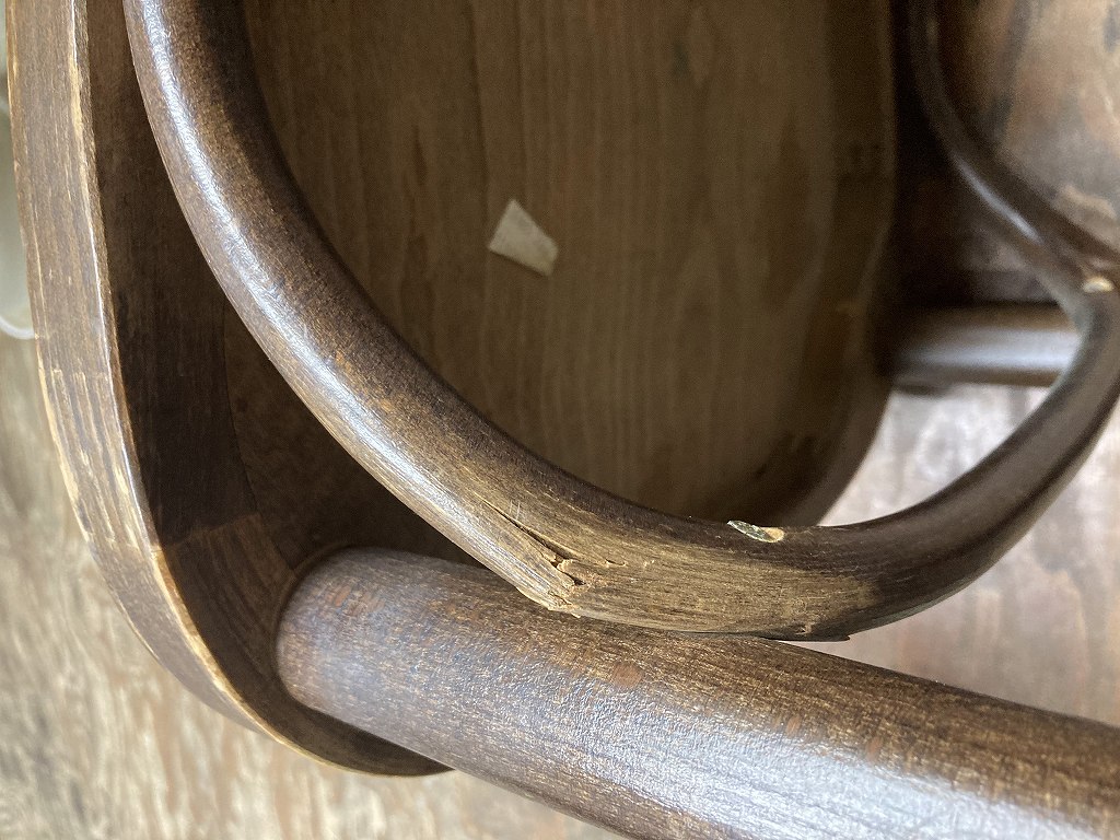 104599 USED TON CHAIR　中古