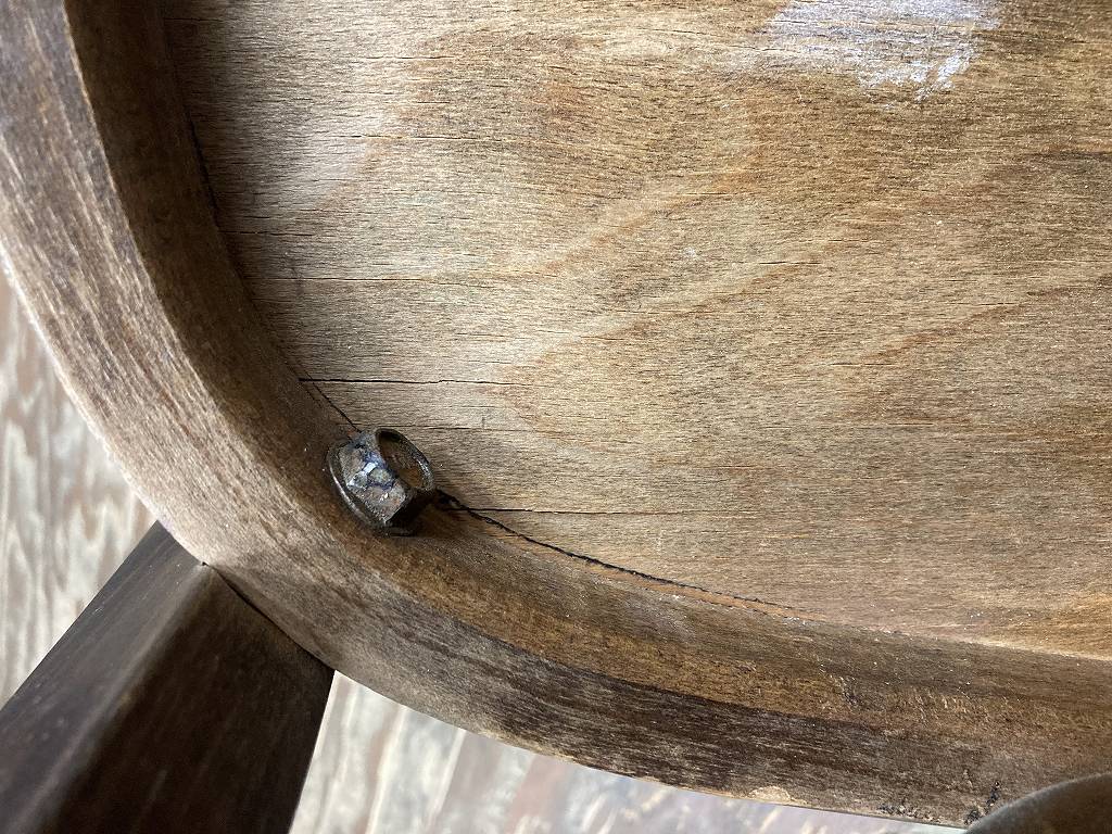 104599 USED TON CHAIR　中古
