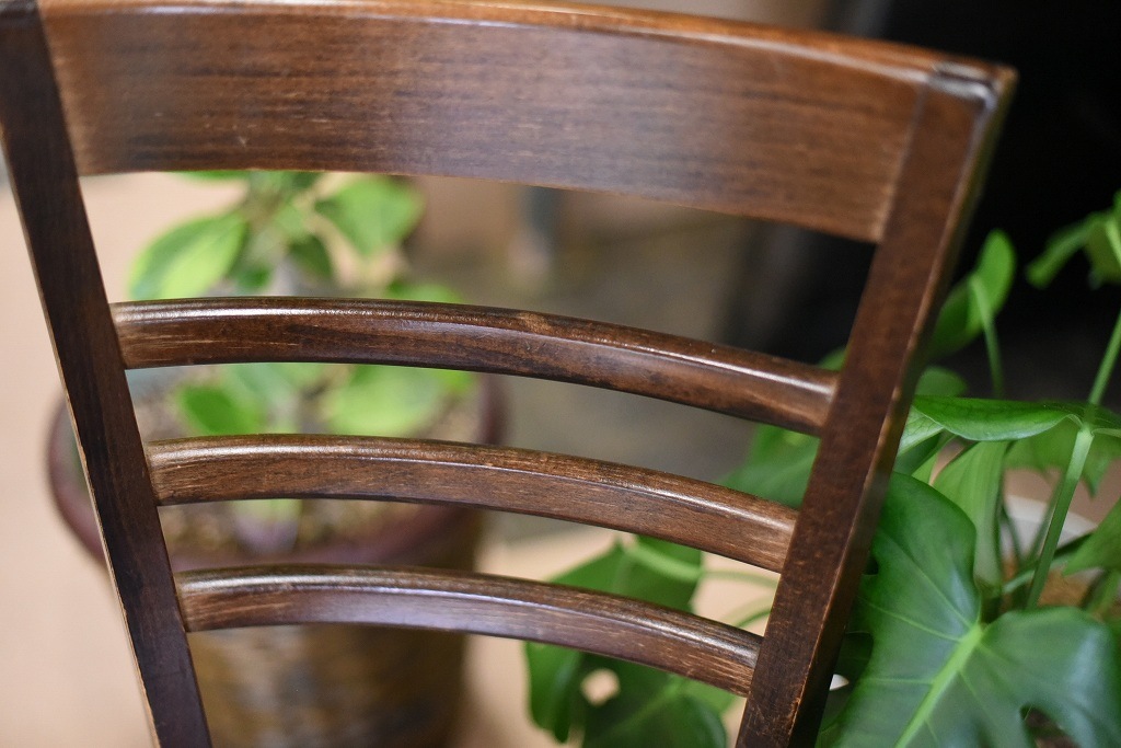 104599 USED TON CHAIR　中古