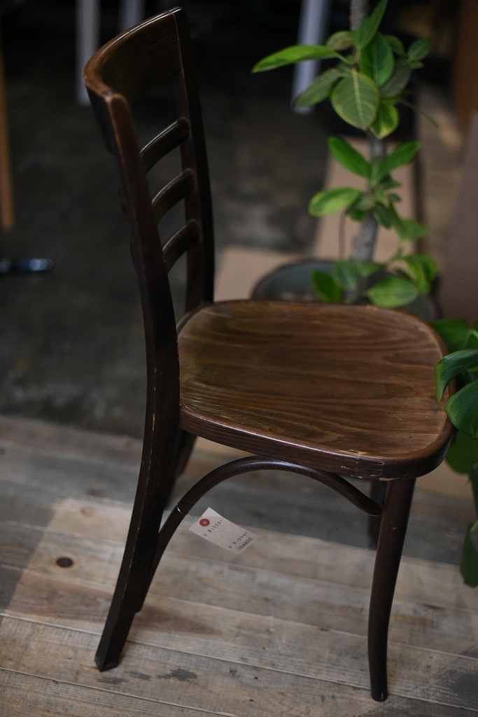 104599 USED TON CHAIR　中古